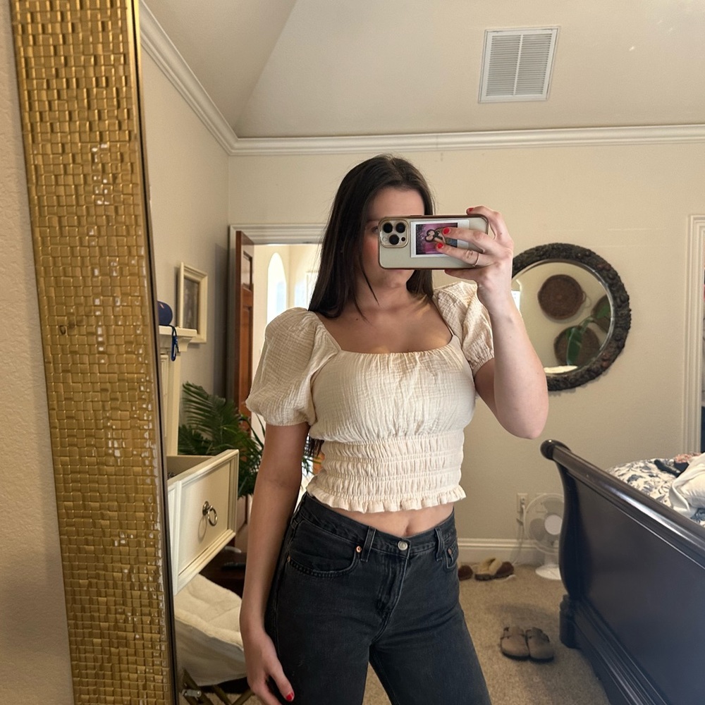 Puff sleeve top